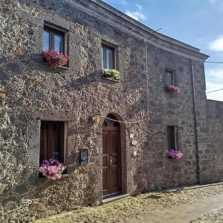 דירה Dimora Pietra Antica Milis