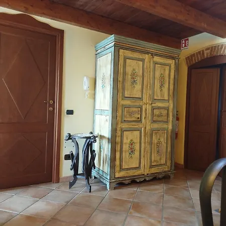 Dimora Pietra Antica Apartment *